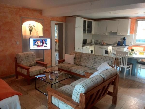 Uni - Luebeck Appartement Groß Grönau Kültér fotó